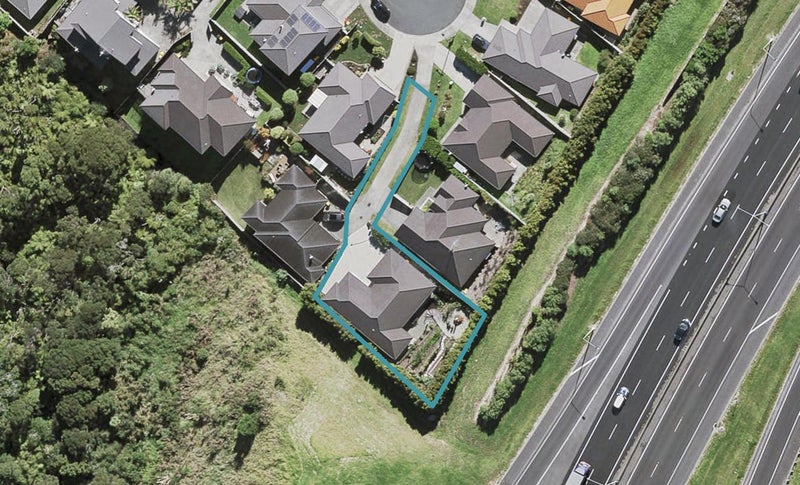 35 Northbrook Close, Greenhithe, Auckland - Carousel 1