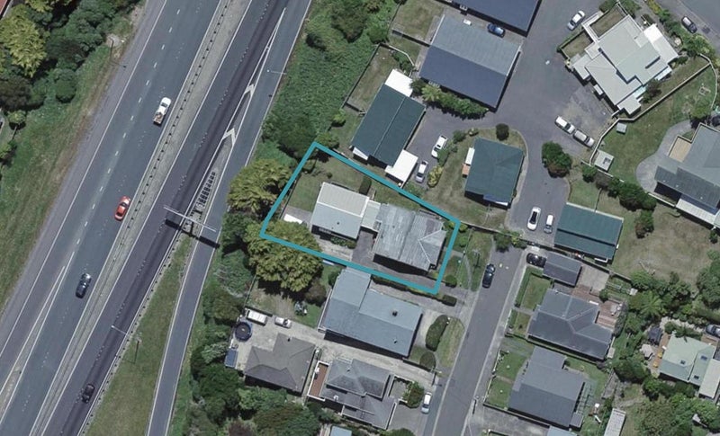 13A Retter Street, Paparangi, Wellington - Carousel 1