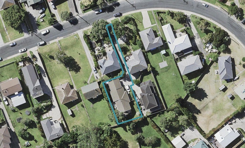 25A Alamein Avenue, Belmont, Auckland - Carousel 1