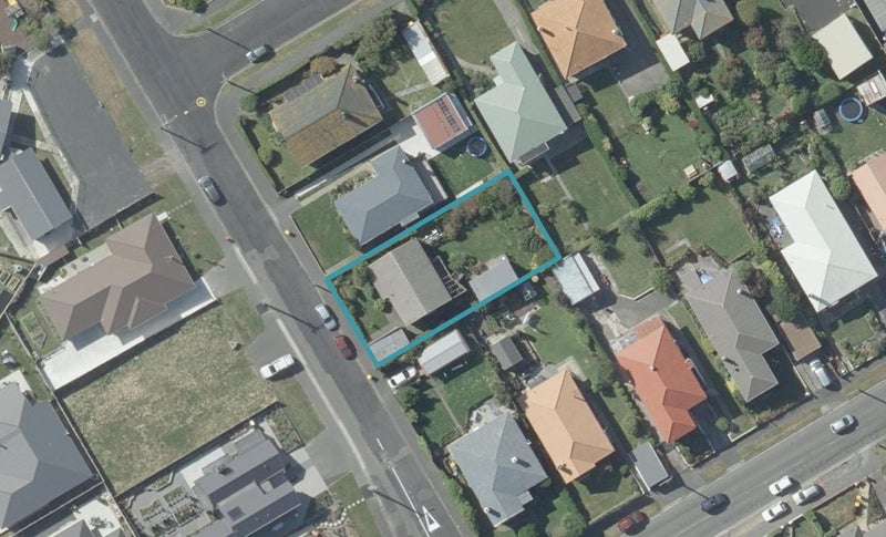 23 Lockerbie Street, Kew, Dunedin - Carousel 1