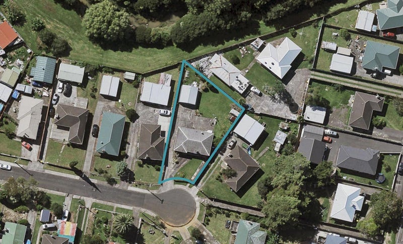 12 Stainton Place, Otara, Auckland - Carousel 1