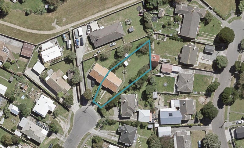 11 Norris Grove, Taita, Lower Hutt - Carousel 1