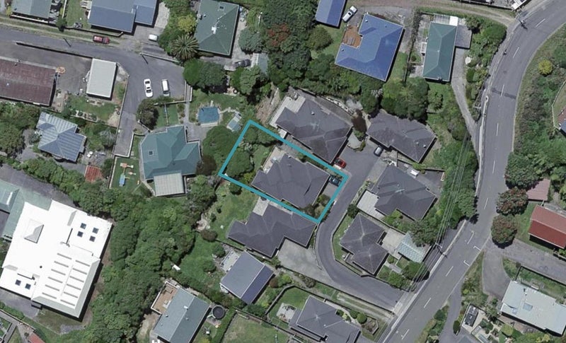 5/15 Glanmire Road, Newlands, Wellington - Carousel 1