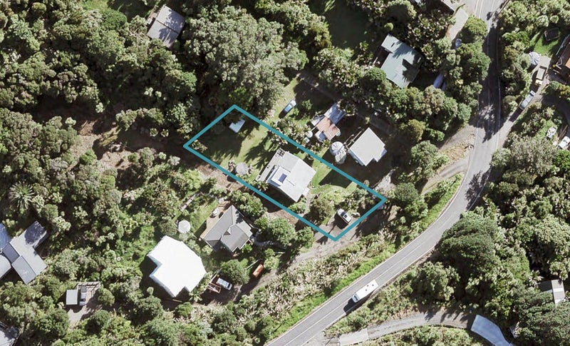 27 Piha Road, New Lynn - Carousel 1