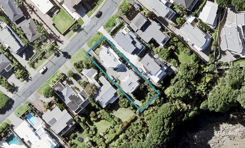 1/19 Churchill Road, Murrays Bay, Auckland - Carousel 1