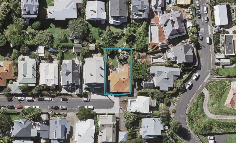 21 Rattray Street, Devonport, Auckland - Carousel 1