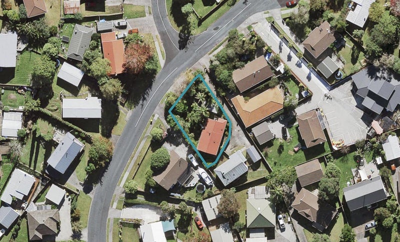 15 Buisson Glade, West Harbour, Auckland - Carousel 1