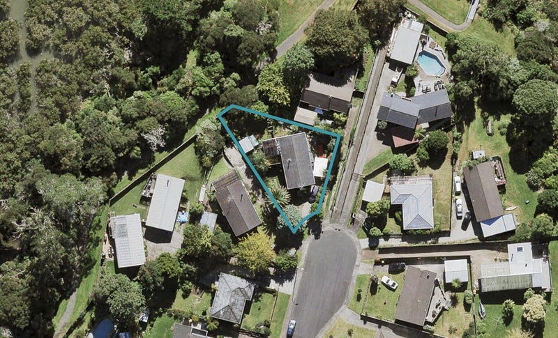 63 Allington Road, Massey, Auckland - Carousel 1