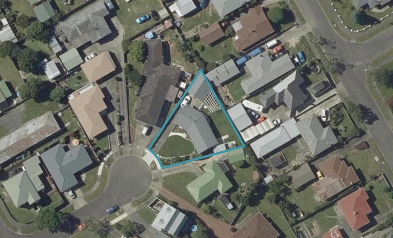 6 Bruce Place, Highbury, Palmerston North - Carousel 1