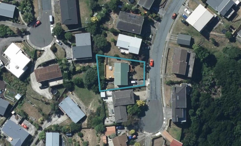 30 Clipper Street, Titahi Bay, Porirua - Carousel 1