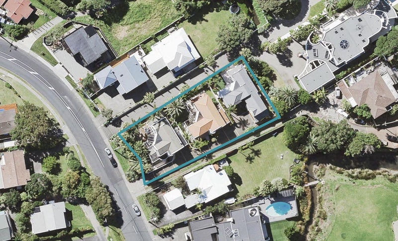 1/309 Beach Road, Campbells Bay, Auckland - Carousel 1