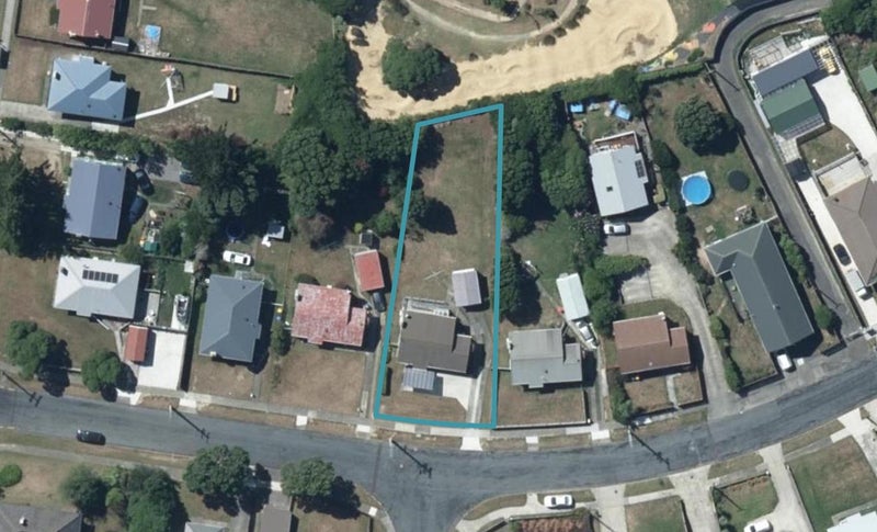28 Opapa Street, Titahi Bay, Porirua - Carousel 1