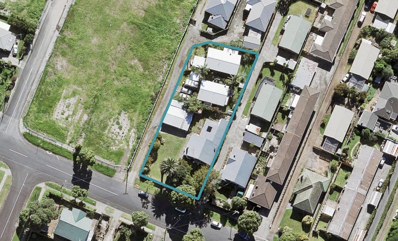 2/22 Islington Avenue, New Lynn, Auckland - Carousel 1