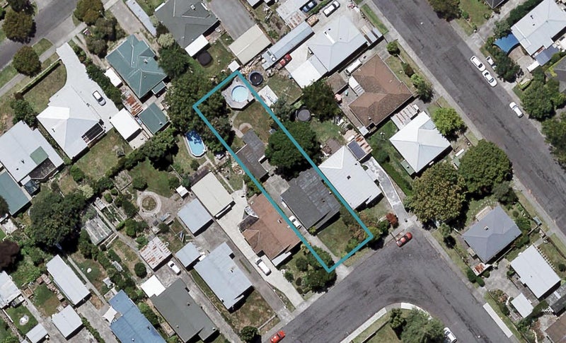 303 Lovedale Road, Saint Leonards, Hastings - Carousel 1