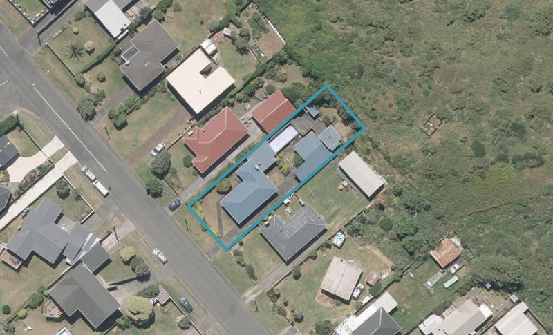 168 Karaka Street, Castlecliff, Whanganui - Carousel 1