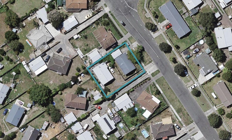 1/907 Collinge Road, Mayfair, Hastings - Carousel 1