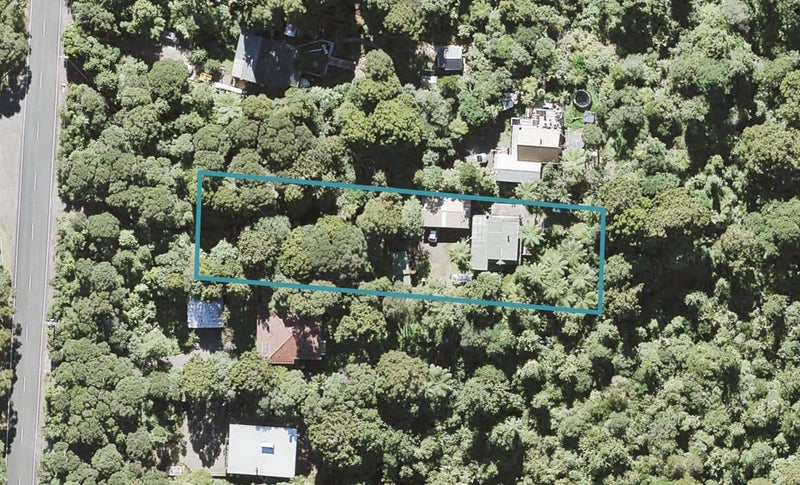 693 Scenic Drive, Henderson Valley, Auckland - Carousel 1