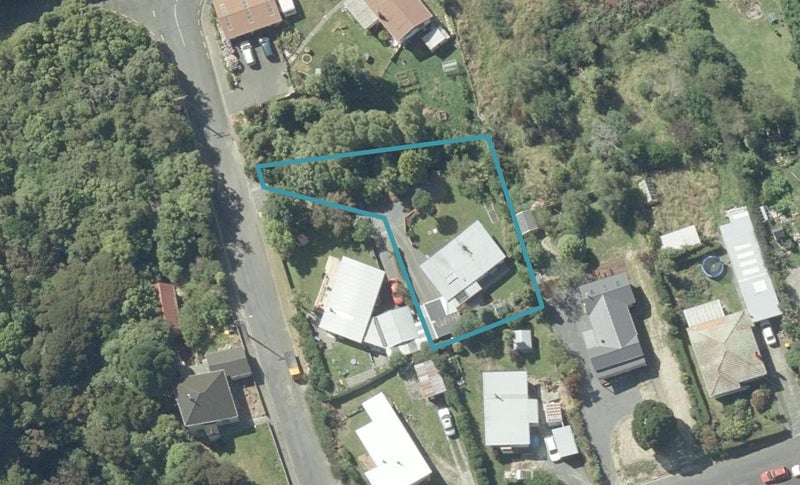 24 Wanaka Street, Ravensbourne, Dunedin - Carousel 1
