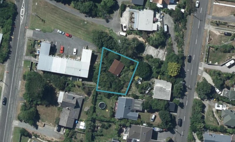 18 John Street, Titahi Bay, Porirua - Carousel 1