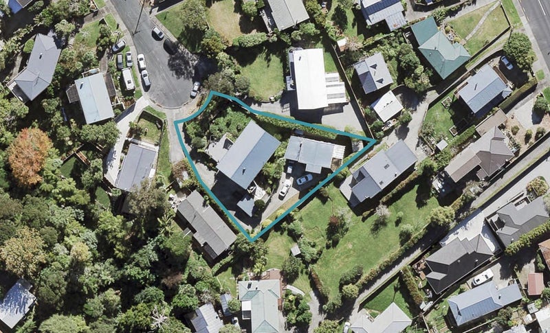 2/32 Drome View Place, Beach Haven, Auckland - Carousel 1