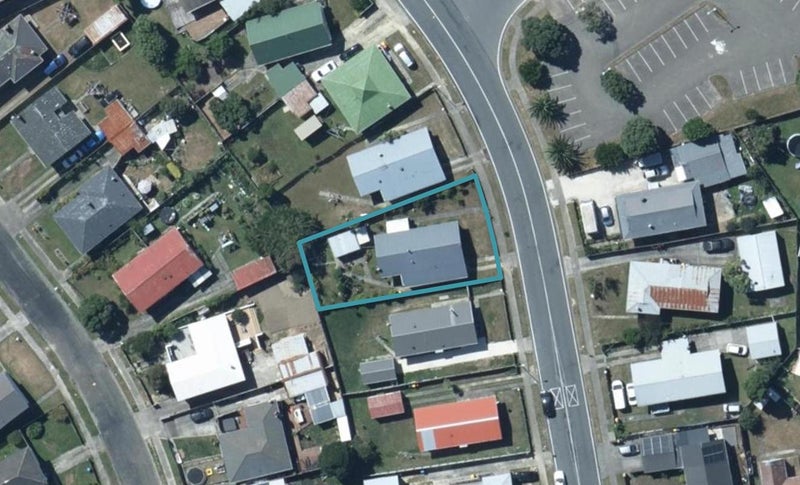 17 Conclusion Street, Ascot Park, Porirua - Carousel 1