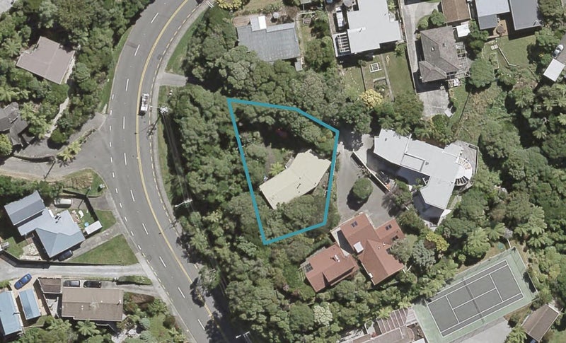 16 London Road, Korokoro, Lower Hutt - Carousel 1