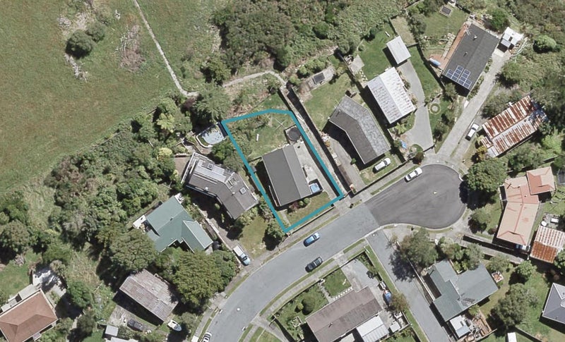 49 Aniseed Grove, Timberlea, Upper Hutt - Carousel 1