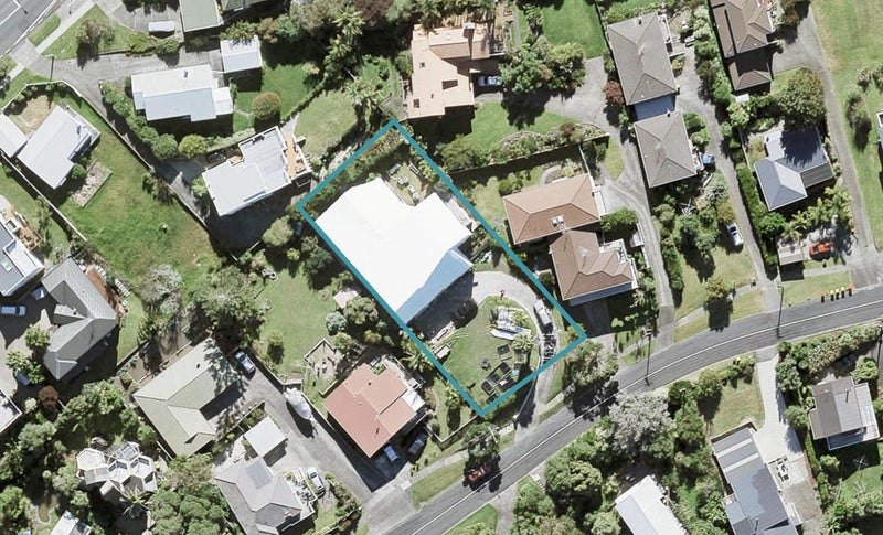 58 Hebron Road, Waiake, Auckland - Carousel 1
