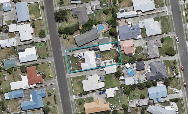 21 Downing Avenue, Pirimai, Napier - Carousel 1