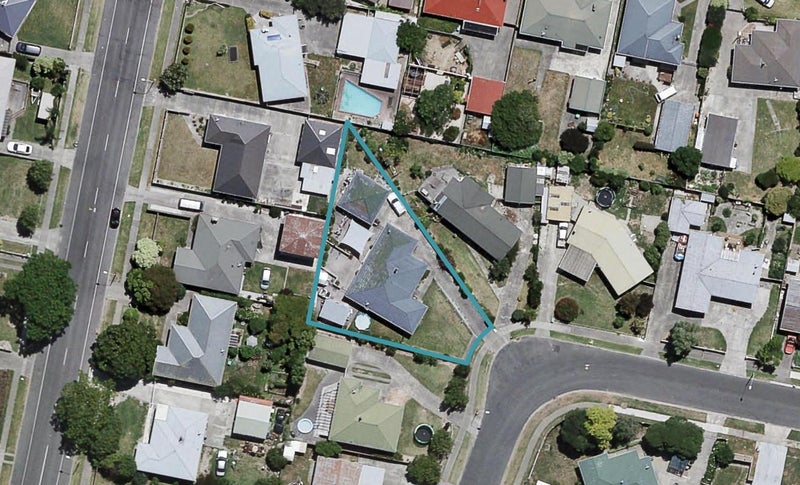9 Waterworth Avenue, Onekawa, Napier - Carousel 1
