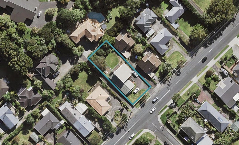 43 Ocean View Road, Hillcrest, Auckland - Carousel 1