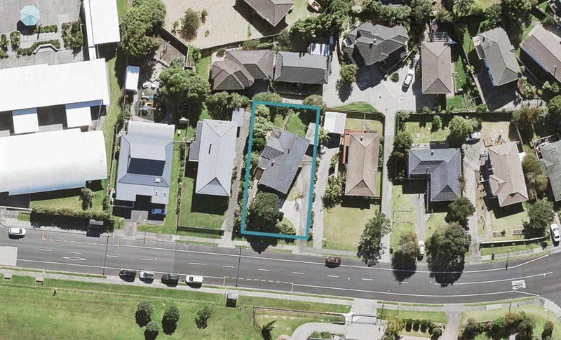112 Halsey Drive, Lynfield, Auckland - Carousel 1