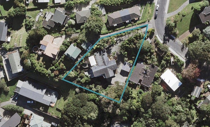 15 Arcadia Crescent, Bayview, Auckland - Carousel 1
