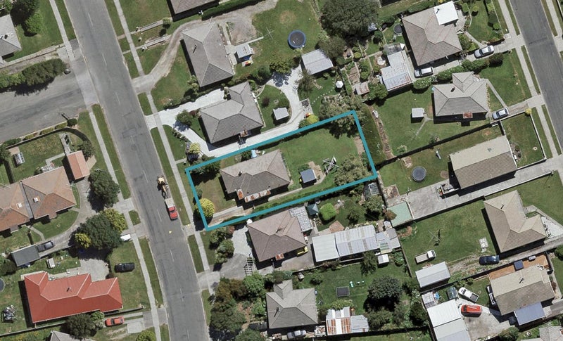 77 Lithgow Street, Glengarry, Invercargill - Carousel 1
