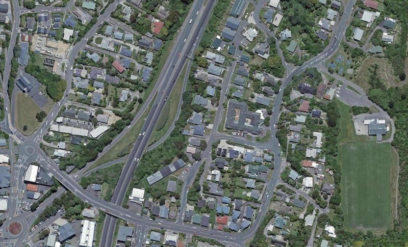 1 Retter Street, Paparangi, Wellington - Carousel 1