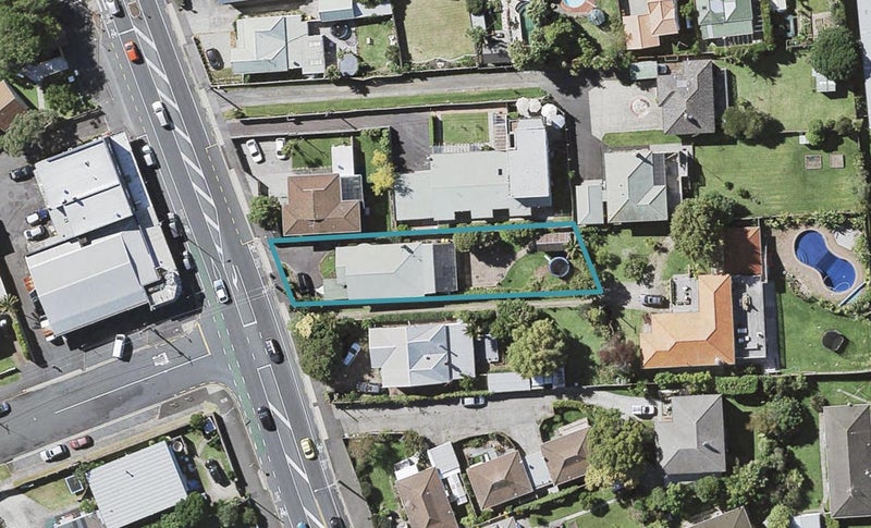 74 Lake Road, Narrow Neck, Auckland - Carousel 1