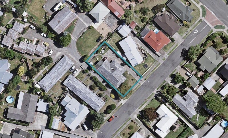 3 Holyrood Street, Taradale, Napier - Carousel 1