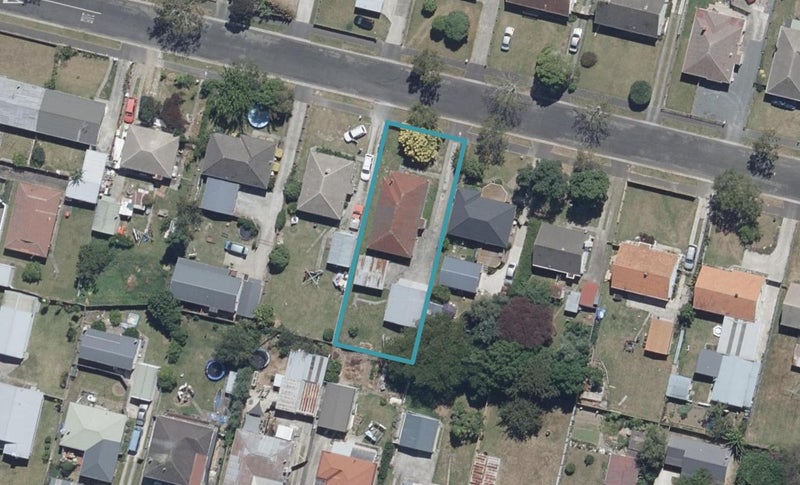 10 Slim Street, Bader, Hamilton - Carousel 1