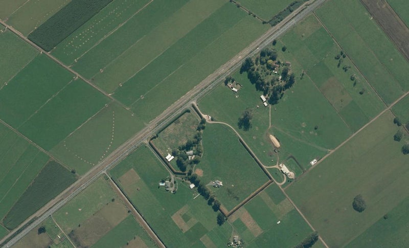 590 Holland Road, Eureka - Carousel 1