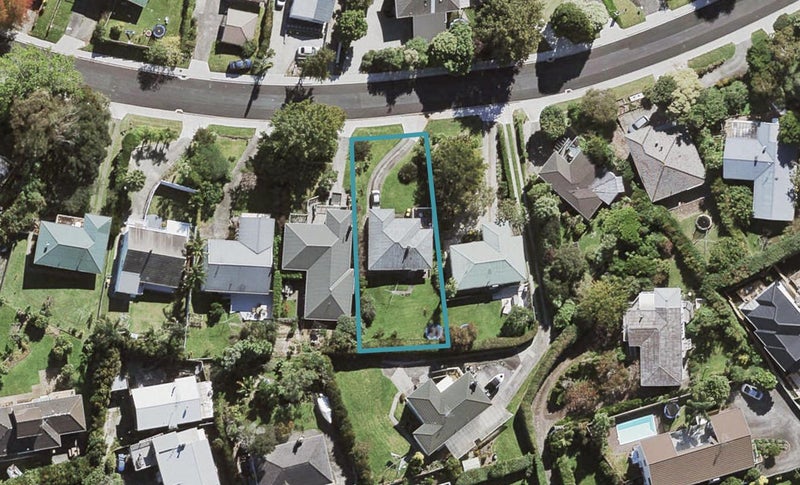 11 Shanaway Rise, Hillcrest, Auckland - Carousel 1