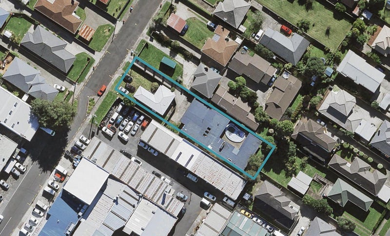 2/5 Clinker Street, Mount Roskill, Auckland - Carousel 1