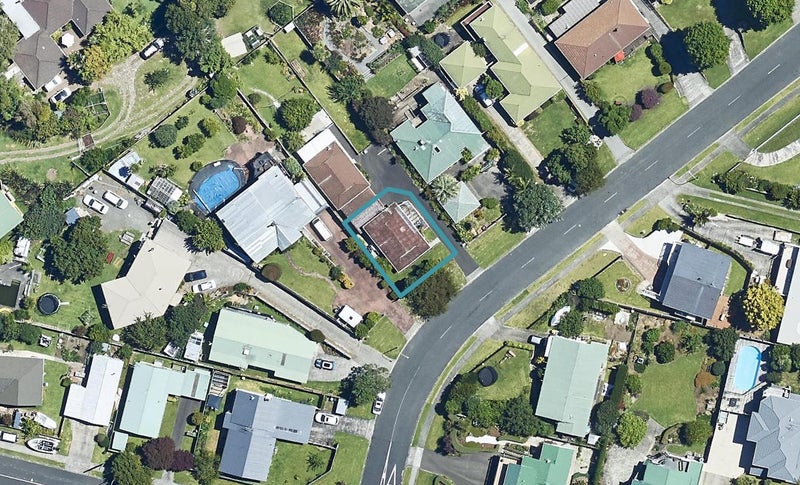 8 Margaret Road, Bellevue, Tauranga - Carousel 1