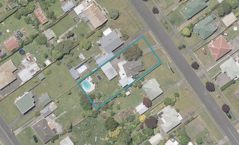 5 Caffray Avenue, Aramoho, Whanganui - Carousel 1