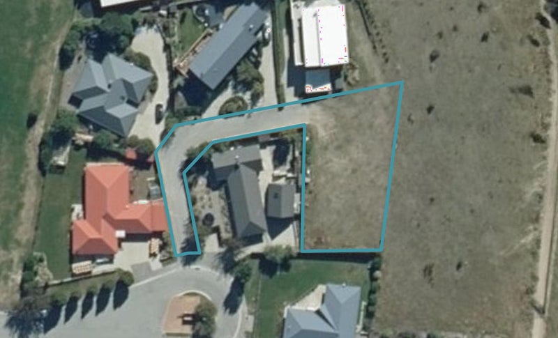 23 Allenby Place, Wānaka - Carousel 1