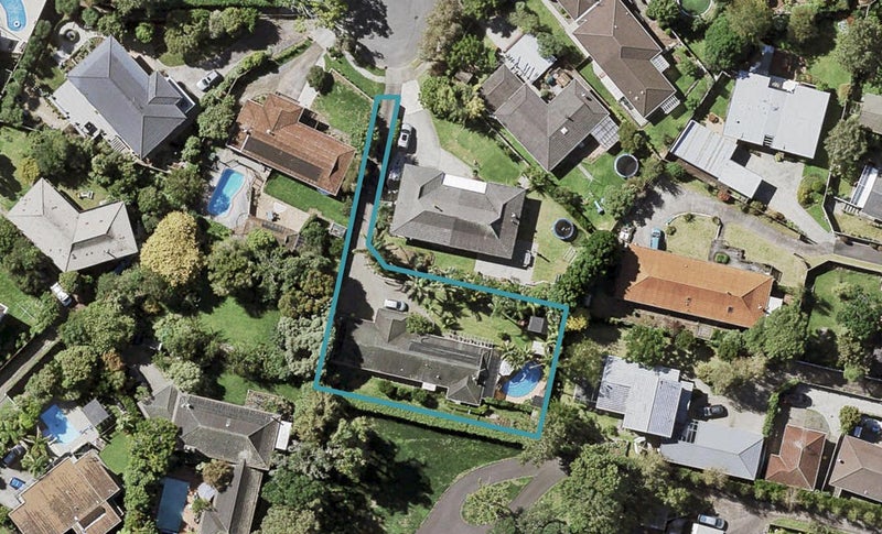 16 Hamish Place, Sunnyhills, Auckland - Carousel 1