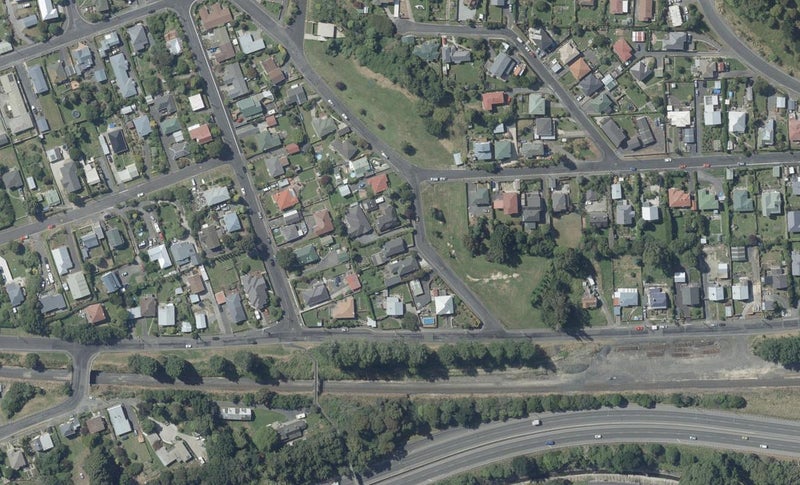 2A Matthew Street, Abbotsford, Dunedin - Carousel 1