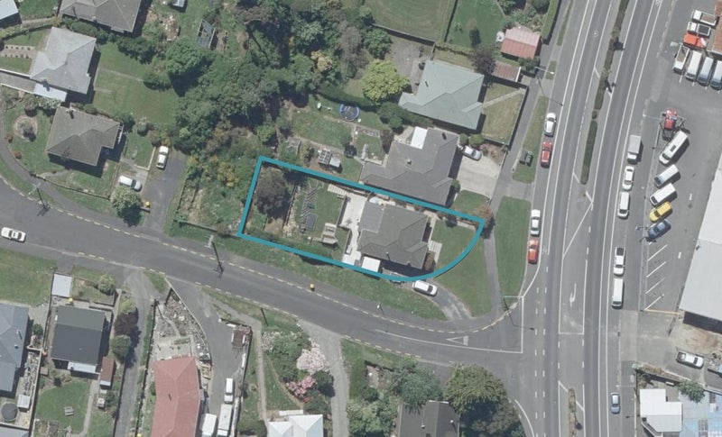 324 Kaikorai Valley Road, Bradford, Dunedin - Carousel 1
