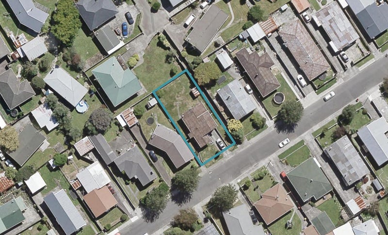 11 Oregon Drive, Maoribank, Upper Hutt - Carousel 1