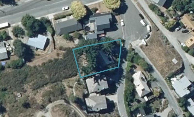 3 Lordens Place, Fernhill, Queenstown - Carousel 1