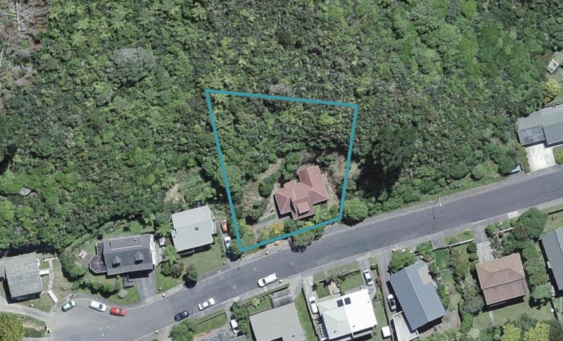 82 Percy Dyett Drive, Karori, Wellington - Carousel 1